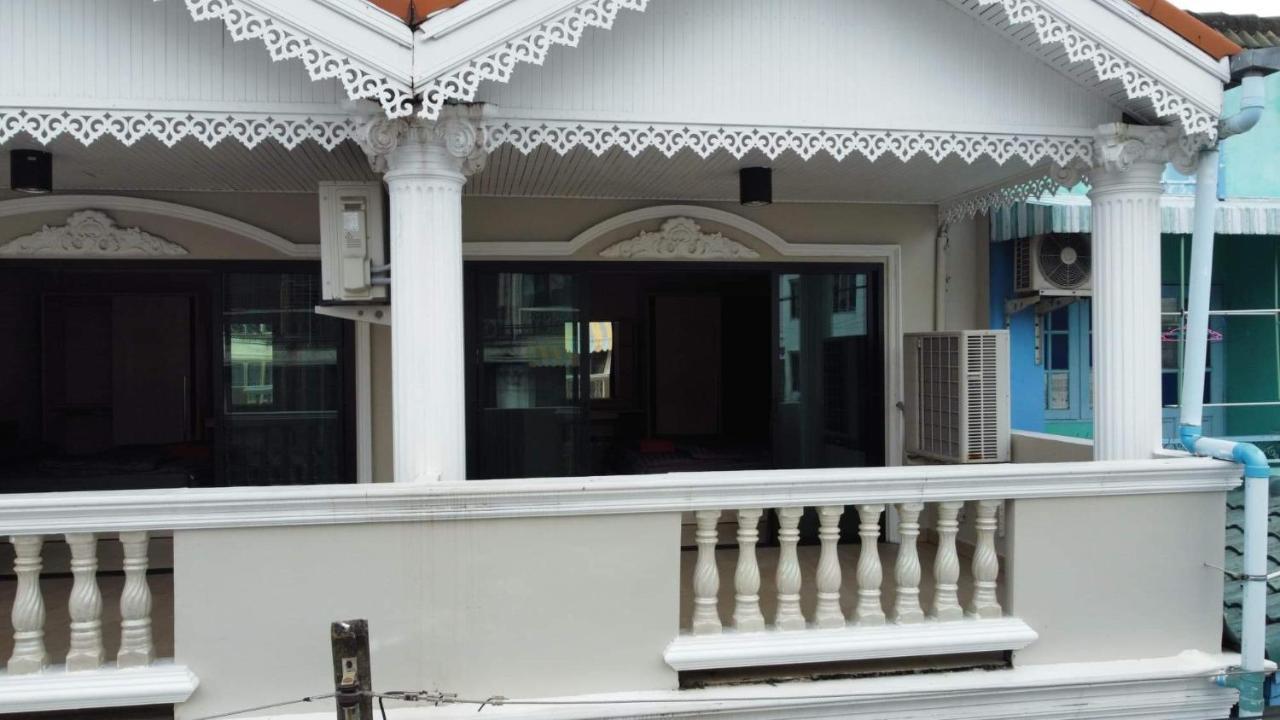 Highwood Mansion Bed and Breakfast Pattaya Exterior foto